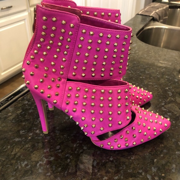 Redkiss Shoes - Picture 2 of 7